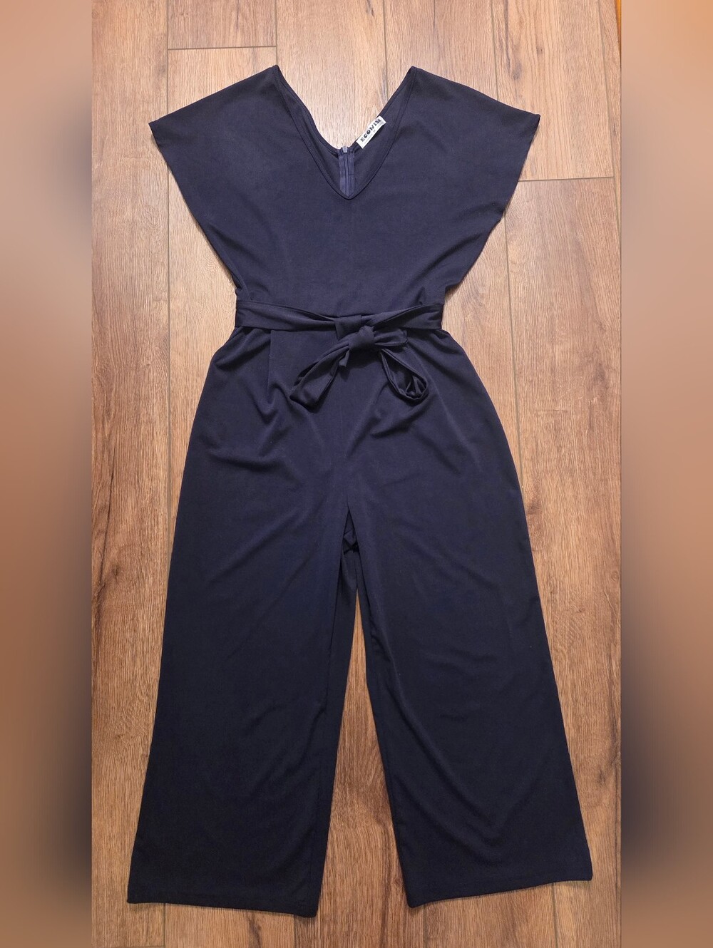 Ecowish Classic Navy V-Neck Wide-Leg Belted Jumpsuit
